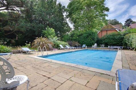 Communal Heated Pool