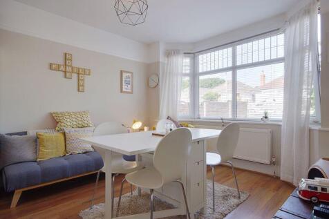 Dining Room (Pot. Bed Four)