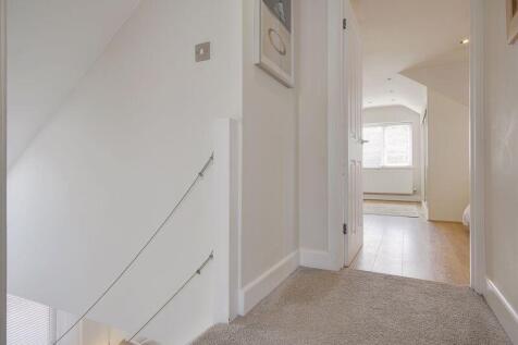 Stairs/Landing