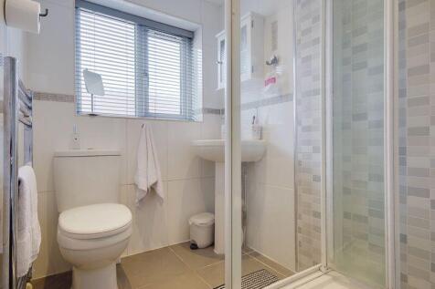 Bedroom One En-Suite