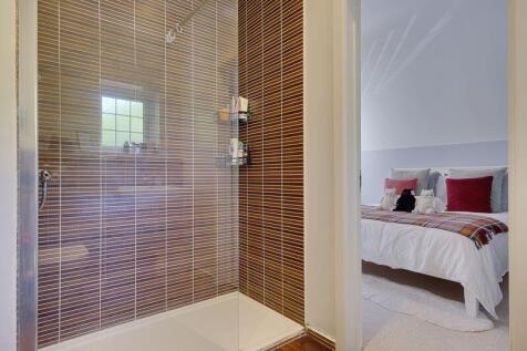 Bedroom One En-Suite