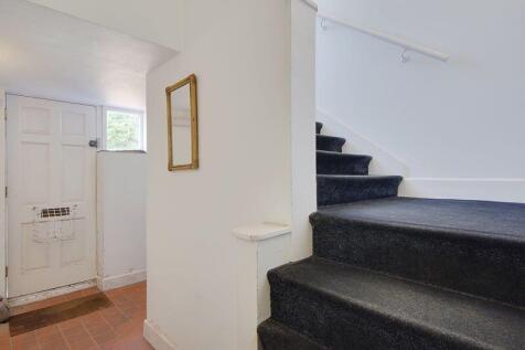 Communal Stairwell/Landing