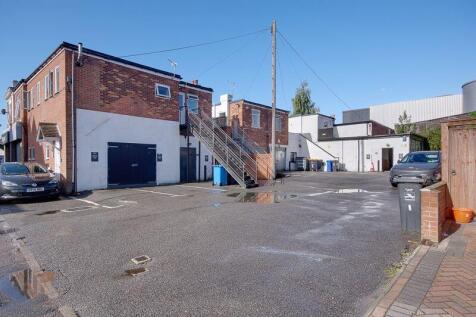 Rear External &#43; Entrance