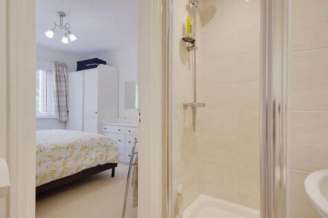 Bedroom Two (En-Suite)