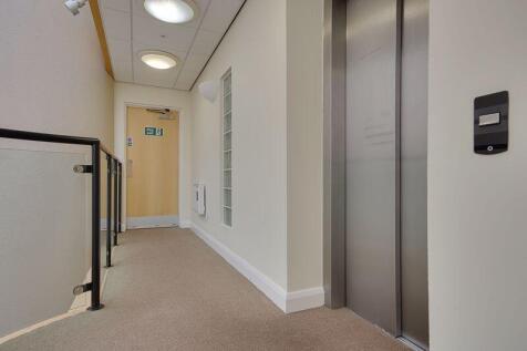 Communal 2nd Floor Landing