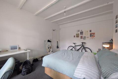 Photo 33