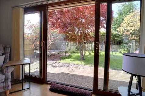 Lounge/Rear Garden
