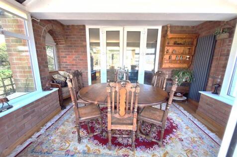 Dining Room/Conservatory