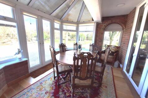 Dining Room/Conservatory
