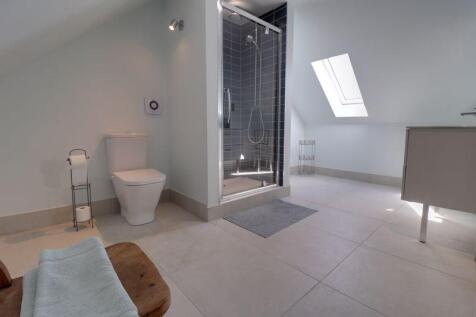 2nd Floor Shower Room