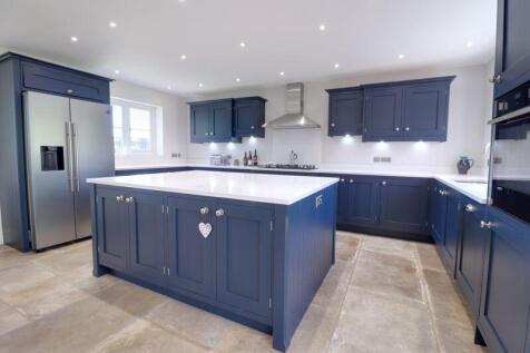 Family Dining Kitchen