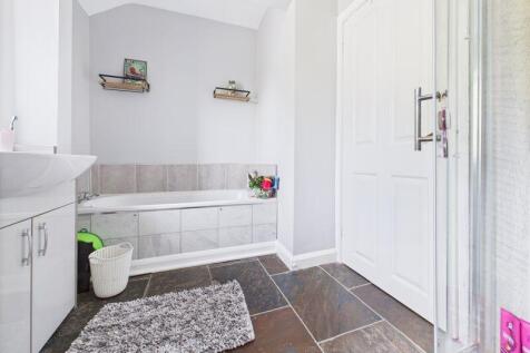 Bath/Shower Room