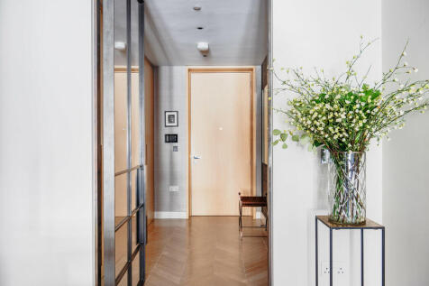 Floral_Court_14