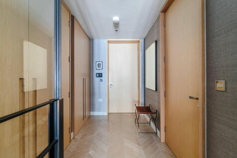 Floral_Court_03