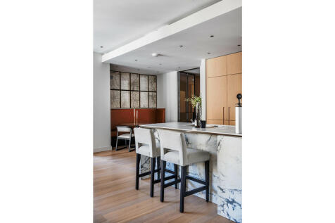 Floral_Court_21b
