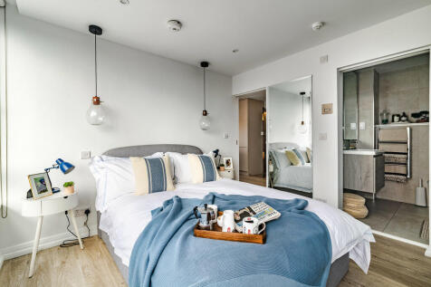 Stirling_Court_24