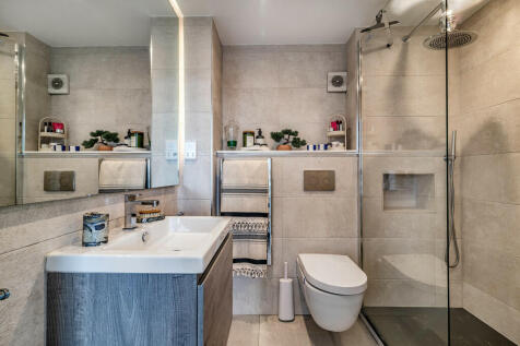 Stirling_Court_22