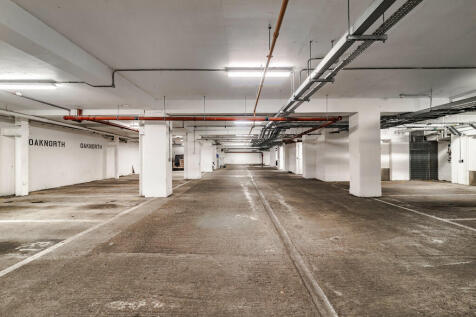 Stirling_Court_15