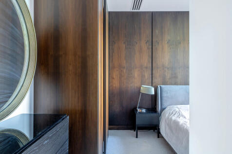 Bennet Street SW1...
