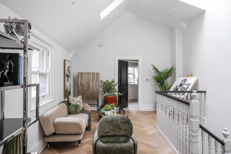 Warwick_House_35