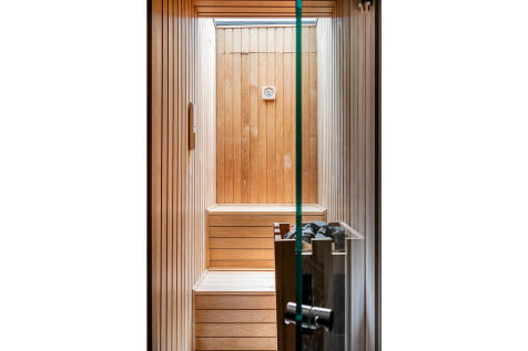 Warwick_House_02b