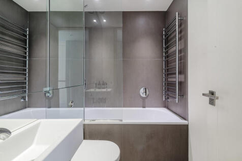 Paramount_House_0...
