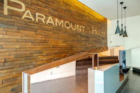 Paramount_House_2...