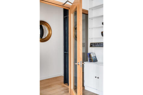 Macklin_Street_17...