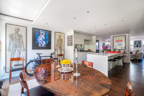 Hanway_Place_01