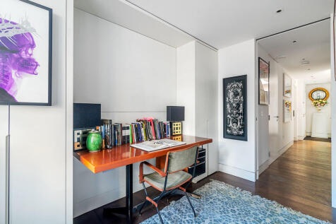 Hanway_Place_04