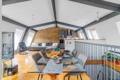 Earlham_Street_13