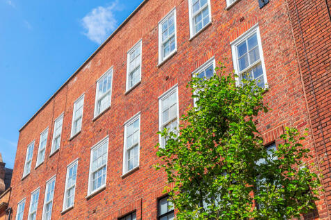 Earlham_Street_11