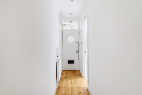 Betterton_House_0...