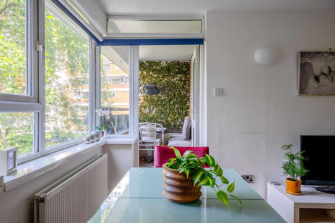 Dudley_Court_11