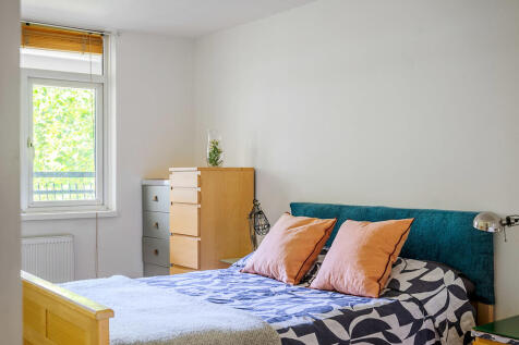 Dudley_Court_12