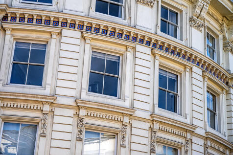 Harlequin_Court_1...