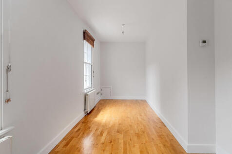 Lowndes_Court_01