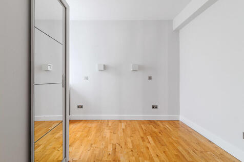 Lowndes_Court_08