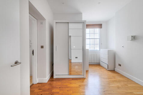 Lowndes_Court_04