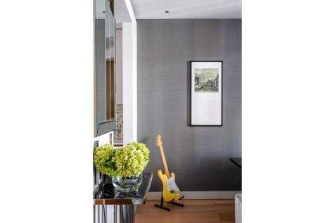 101_Floral_Court_...