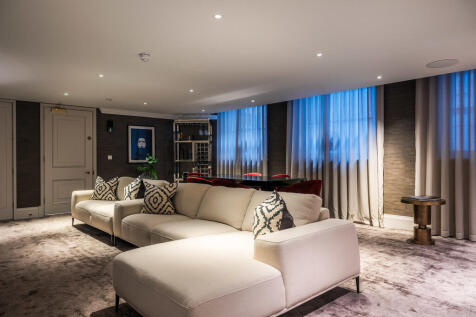 Floral_Court_28