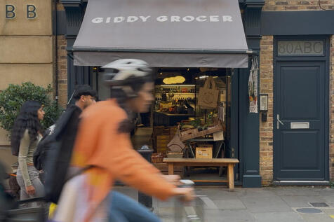 Giddy-Grocer-Berm...