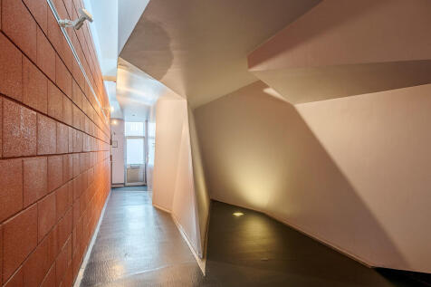 Macklin_Street_33