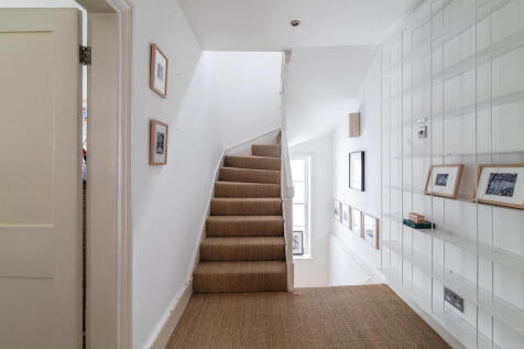 Earlham_Street_04