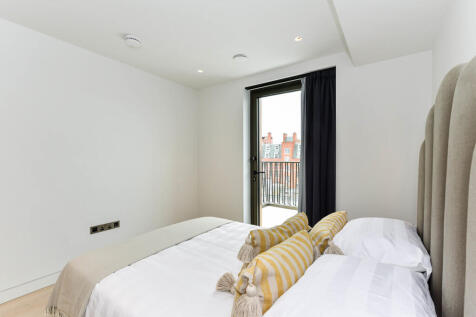 10 Carnaby Lofts-...