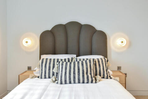10 Carnaby Lofts-...