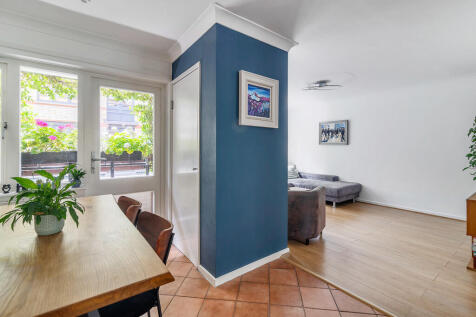 Neal_Street_13
