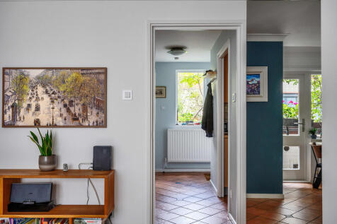 Neal_Street_23