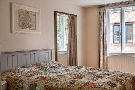 Neal_Street_18