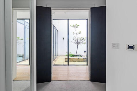 Lincolns_Inn_Fiel...